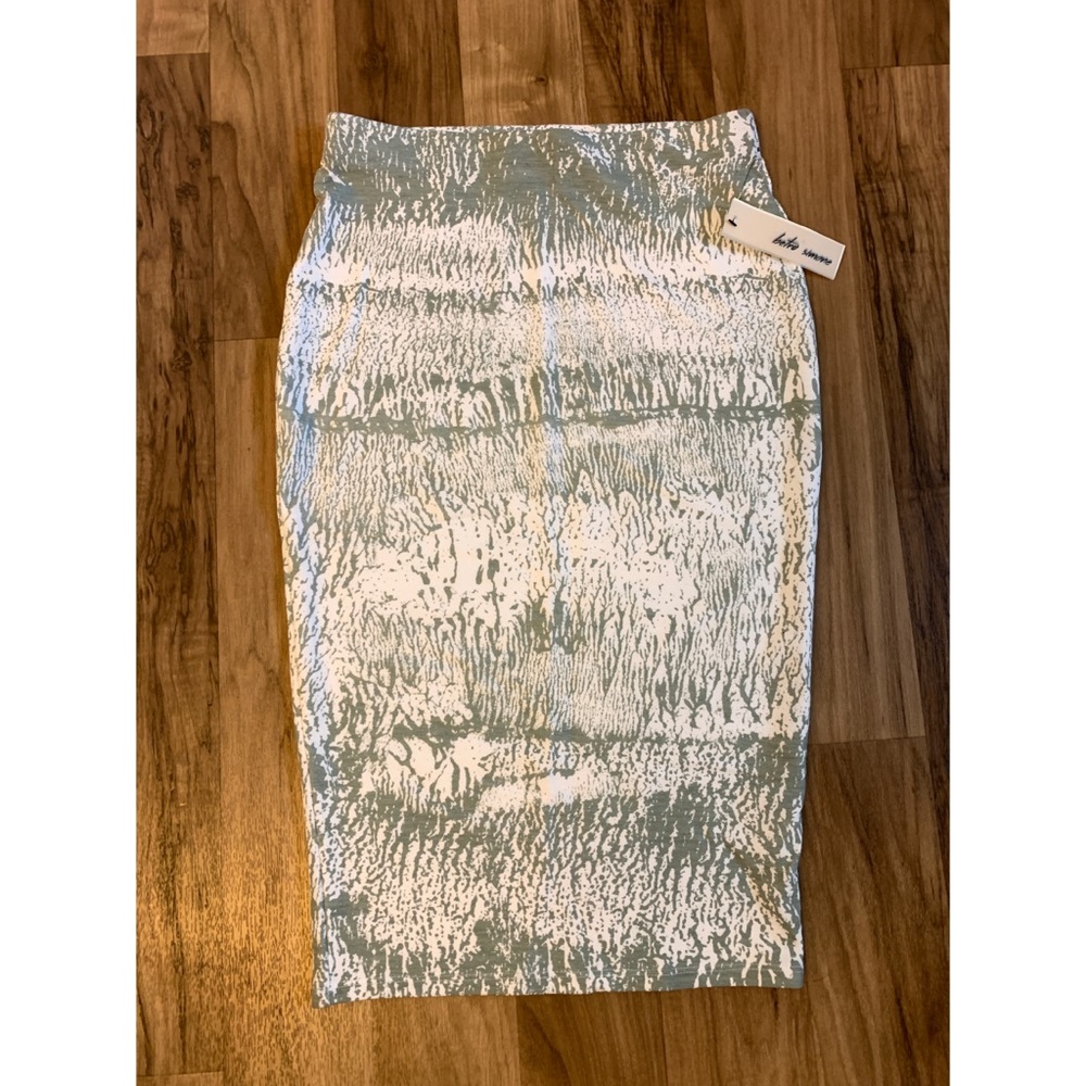 Pencil skirt